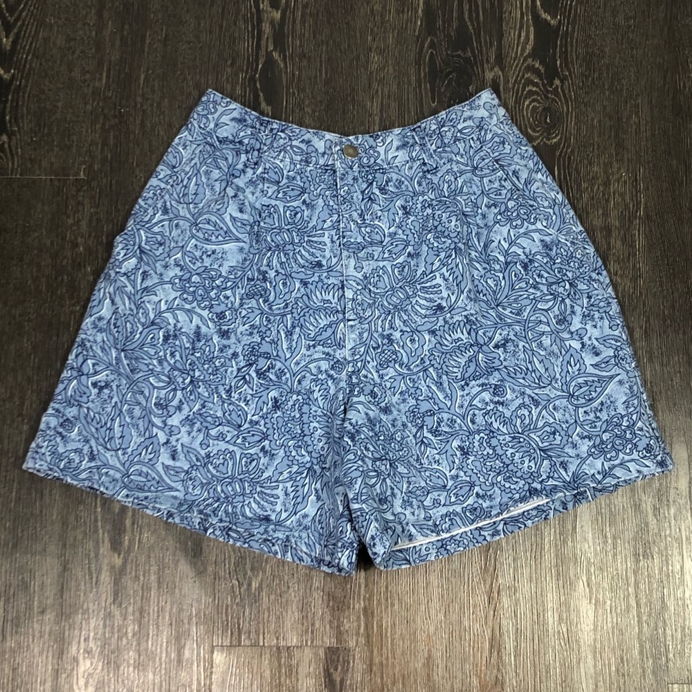 Vintage 90’s Printed Pleated High-Waisted Mom Shorts